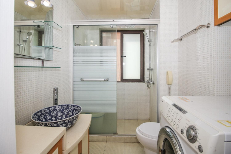 Bathroom 4, Ellies Apartment Biyun Branch, Shanghai