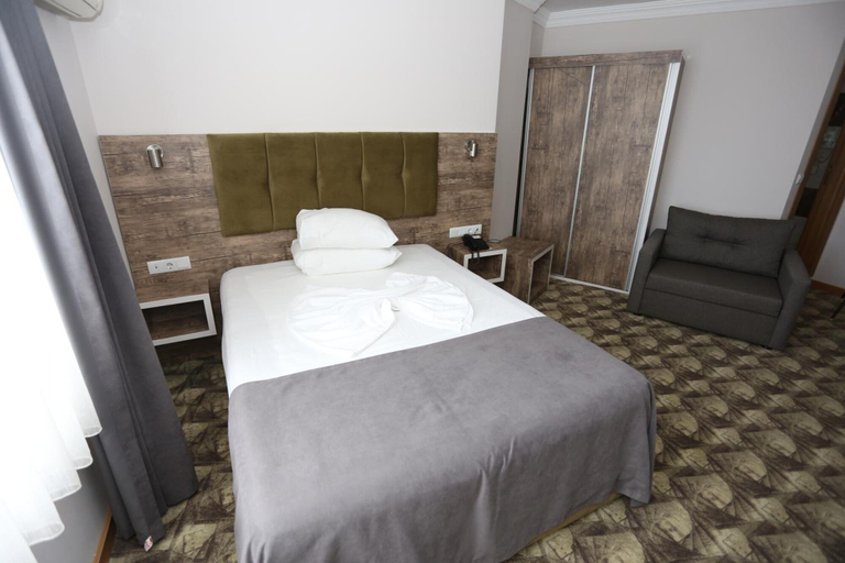 Bedroom 3, Terzioglu Hotel, Hopa
