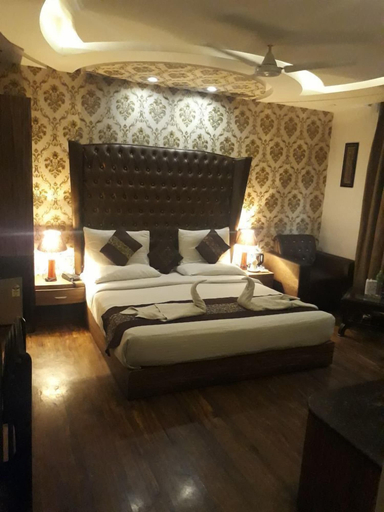 Bedroom 2, Hotel Waterfall, Delhi