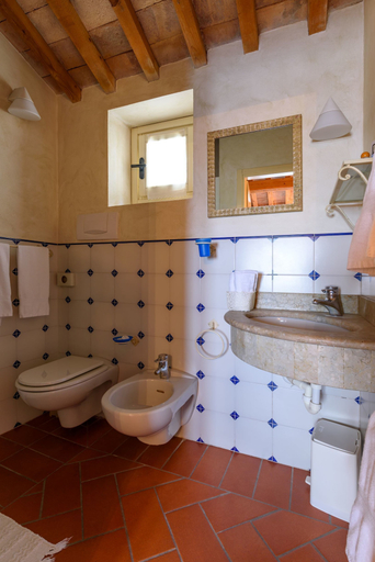 Bathroom 5, Osteria del Povero Diavolo, Rimini