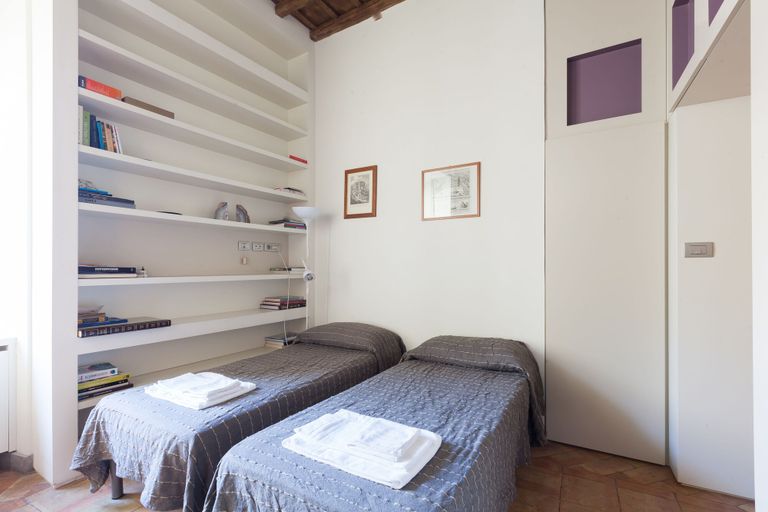 Bedroom 2, Habitat's Campo di Fiori Apartments, Roma