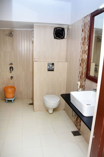 Bathroom 3, Park Hotel, Bhopal