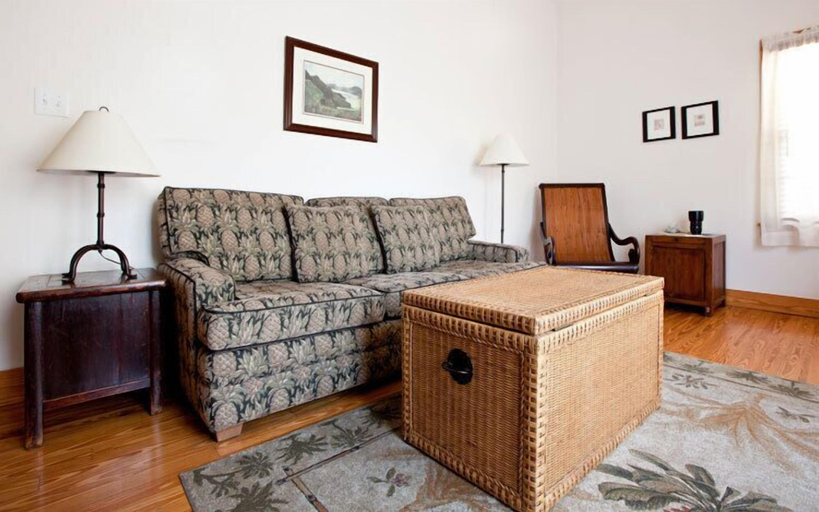 Bedroom 2, Island City House Hotel, Monroe