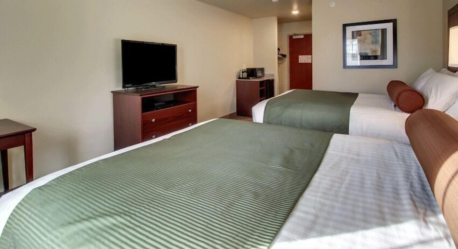 Bedroom 3, Cobblestone Inn & Suites - Altamont, Effingham