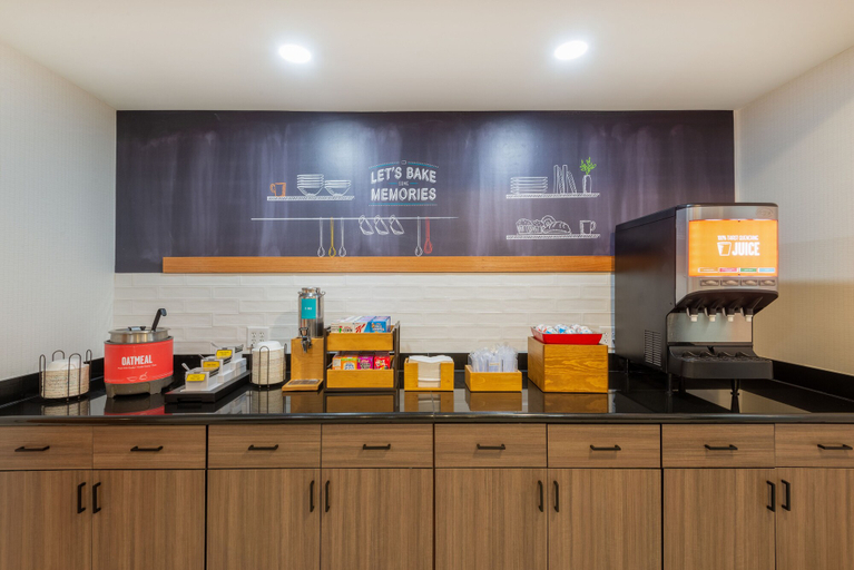 Food & Drinks 5, Hampton Inn Belle Vernon, Westmoreland