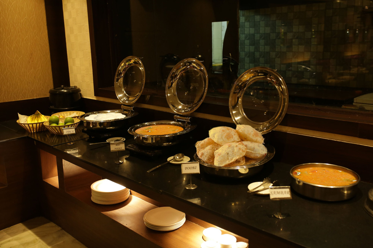 Food & Drinks 4, Hotel Mars Classic, Kancheepuram