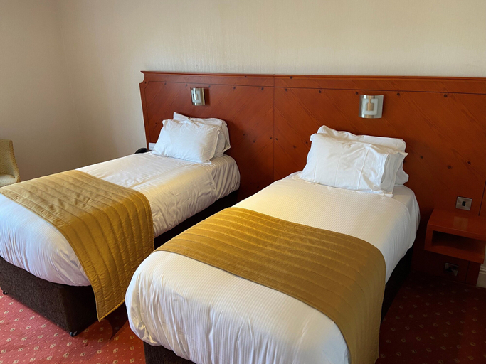 Bedroom 3, Loftsome Bridge Hotel, East Riding of Yorkshire