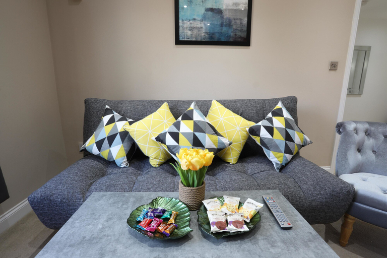 Others 5, NEC - Airport Short Stay, Solihull