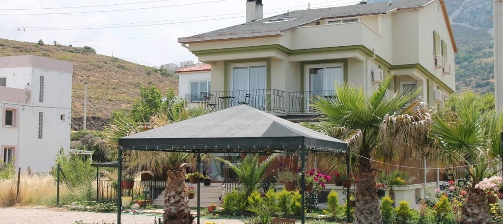 Front of property 3, Kiyi Butik Pansiyon, Karaburun