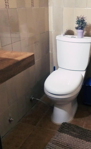 Bathroom 3, Beit Kfoun, Jubail