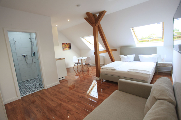 Bedroom 5, Zollikof Aparts - Sauna & Studioapartments, Leipzig