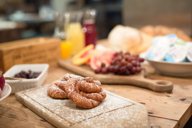Food & Drinks 5, Aragon House, London