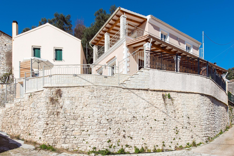Exterior & Views 2, Villa Frosso Large Private Pool Walk to Beach Sea Views A C Wifi Car Not Required - 556, Ionian Islands