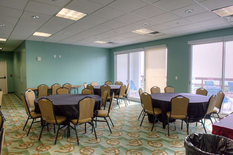 Food & Drinks, Majestic Beach Resort by iTrip Panama City Beach, Bay