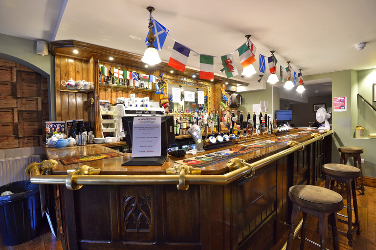 Food & Drinks 5, The Green Dragon, Somerset