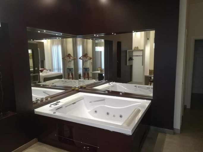 Bathroom 5, B&B Suite Paciotti, Barletta-Andria-Trani