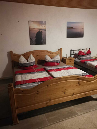 Bedroom 2, Gödelsteinhof, Südwestpfalz