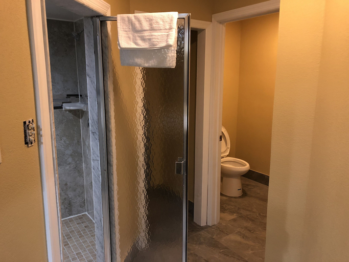 Bathroom 5, Inn of the Dove, Camden
