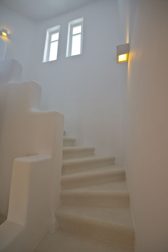 Others 5, Villa Zircon, South Aegean