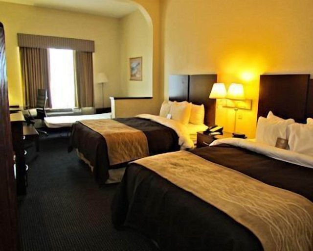 Bedroom 3, Comfort Inn & Suites Ft. Jackson Maingate, Richland