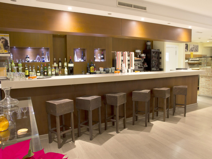 Food & Drinks 5, Hotel UVE Alcobendas, Madrid