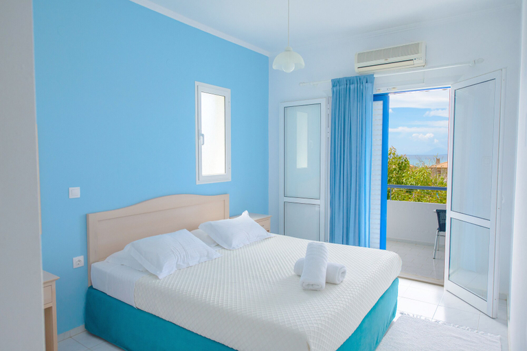 Bedroom 4, Dimitra Apartment Hotel, West Greece