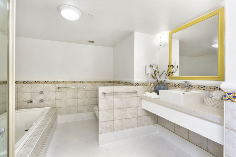 Bathroom 5, Crown Towers Resort Private Apartments, Gold Coast