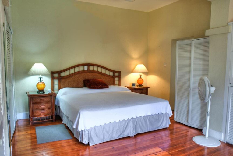 Bedroom 1, Beverley Apartments