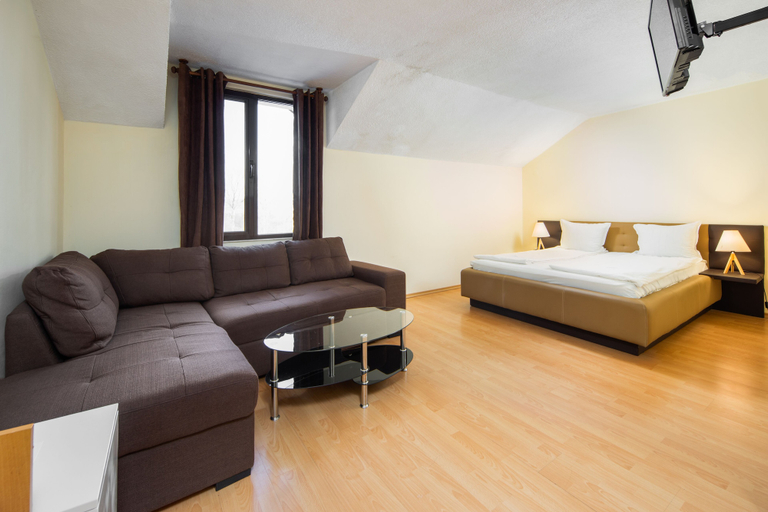 Bedroom 3, Dolna Bania Hotel, Dolna Banya