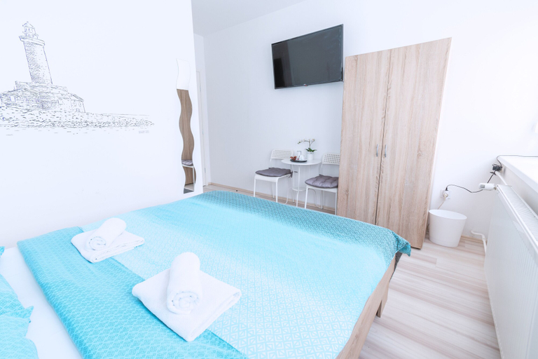 Others 5, The Dots Hostel, Zagreb