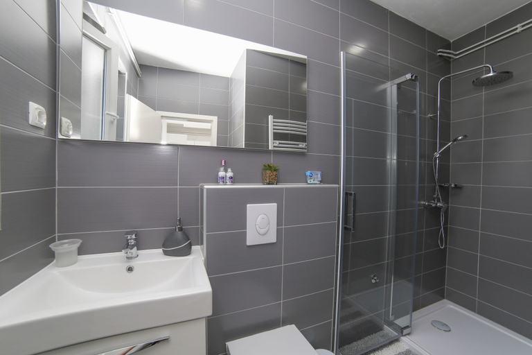 Bathroom 2, Apartment Lucija, Supetar