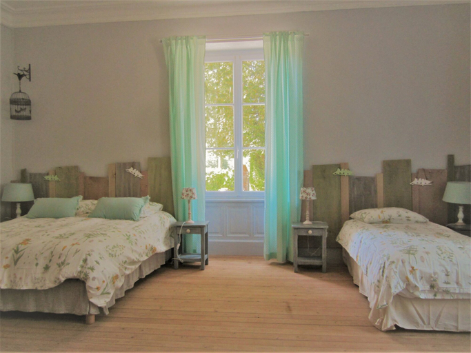 Bedroom 4, Le Manoir Aux Douves, Vendée