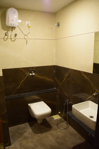 Bathroom 2, Hotel Royal Square, Ahmedabad, Ahmadabad