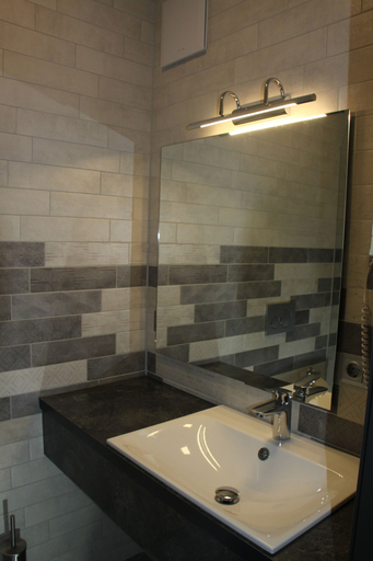 Bathroom 4, Hotel Eulensteins, Jena