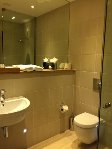 Bathroom 4, Quebecs Luxury Aparthotel, Leeds