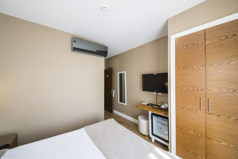 Bedroom 4, Aston Hotel Taksim, Beyoğlu
