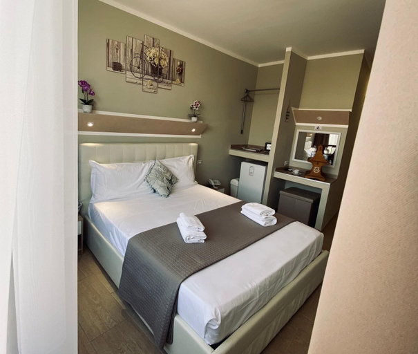 Bedroom 4, Atico Hotel, Brescia