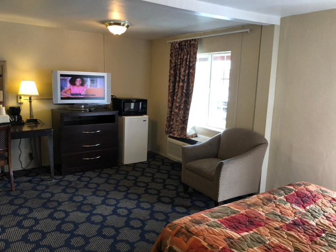 Bedroom 2, Haven Inn Of Chico, Butte