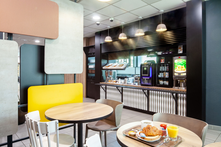 Food & Drinks 5, B&B HOTEL Paris Saint-Denis Pleyel, Seine-Saint-Denis