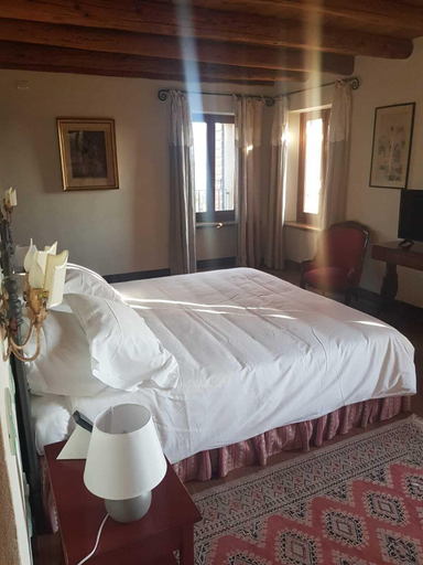 Bedroom 3, B&B Casale la Meridiana, Mantua