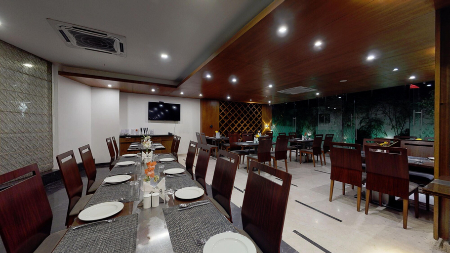 Food & Drinks 4, Shivas Gateway Airport Road, Bangalore