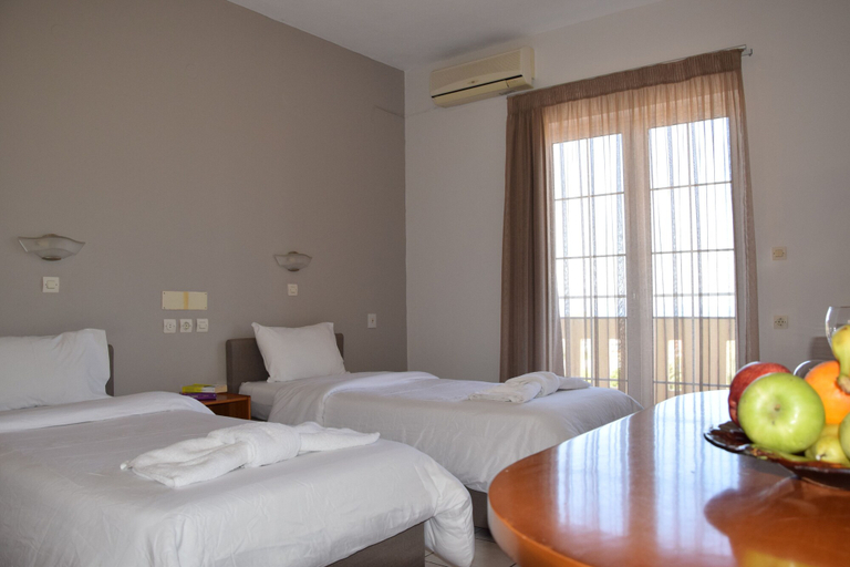 Bedroom 5, Amaryllis Hotel Apartments, Crete