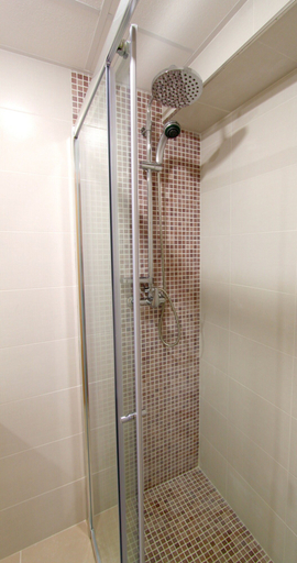 Bathroom 4, Hostal Roca, Baleares