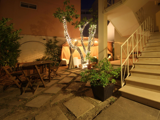 Others 5, Dimora Nettare, Brindisi