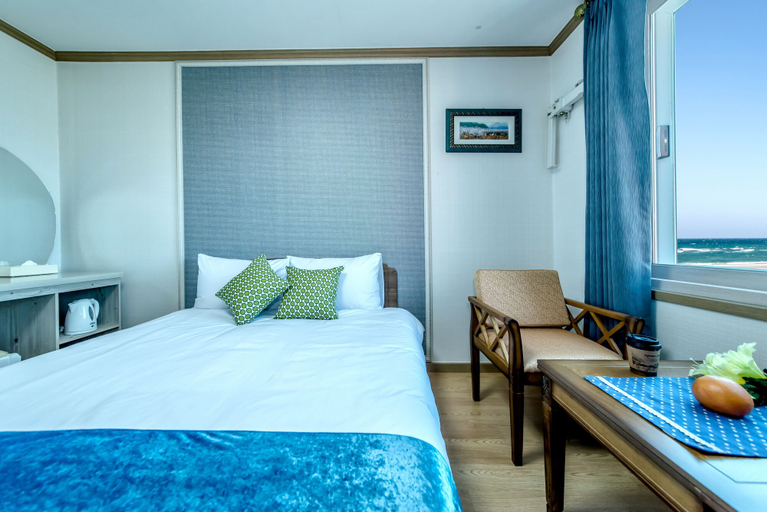 Bedroom 4, Beach Story Hotel, Jeju