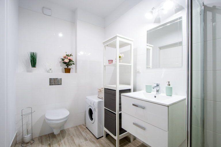 Bathroom 4, M&R Apartament Airport&Business Komputerowa, Warsaw