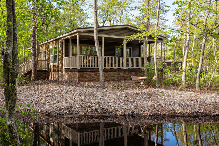 Exterior & Views 2, Swan Lake Resort Rentals, Atlantic