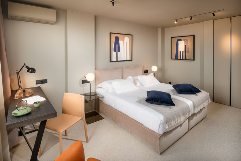 Bedroom 2, Royal Suites Sky, Split