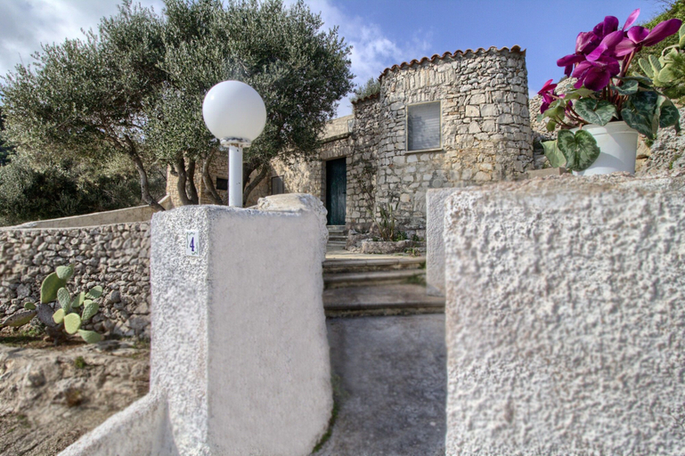 Exterior & Views 2, Trullo Ulivo Pool Complex, Lecce