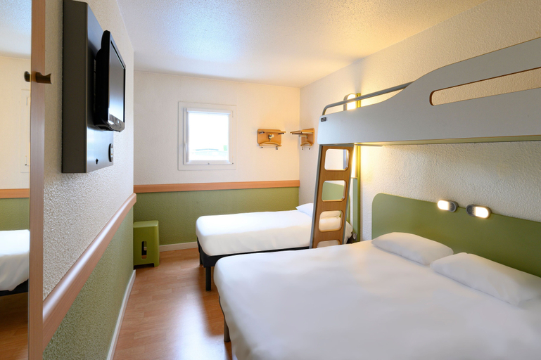 Bedroom 3, Ibis budget Saint-Étienne stade, Loire